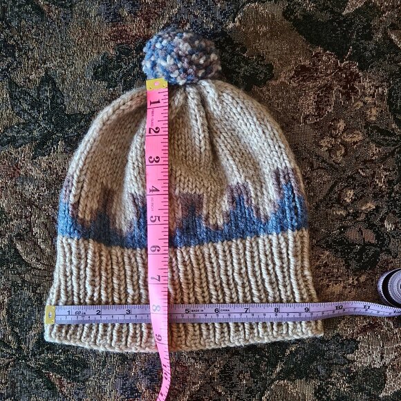 Vintage, hand made knit hat/touque/tuque with a pom-pom, unusual design, size L - Picture 4 of 5